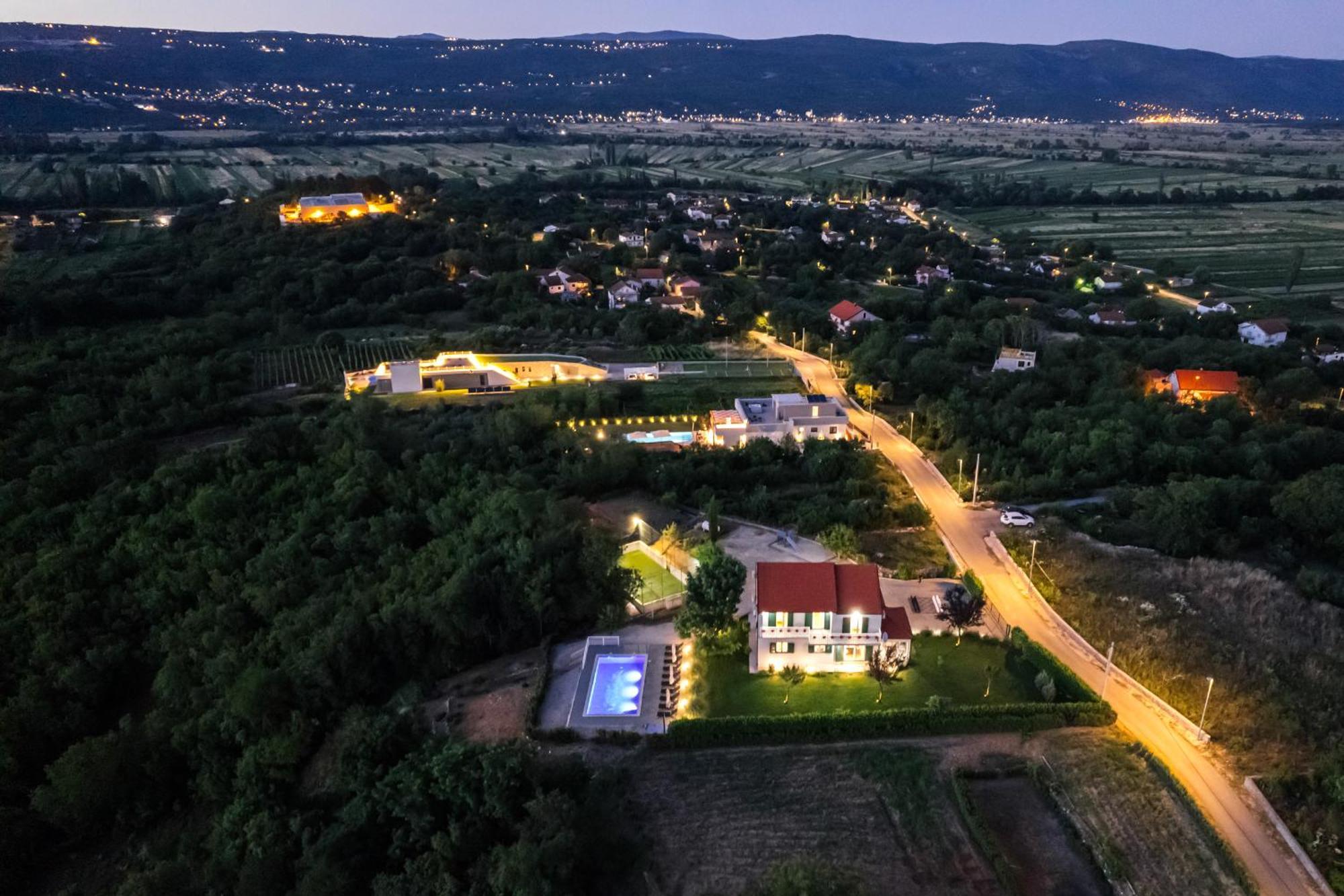 Villa Matko - Family Destination Zmijavci Εξωτερικό φωτογραφία