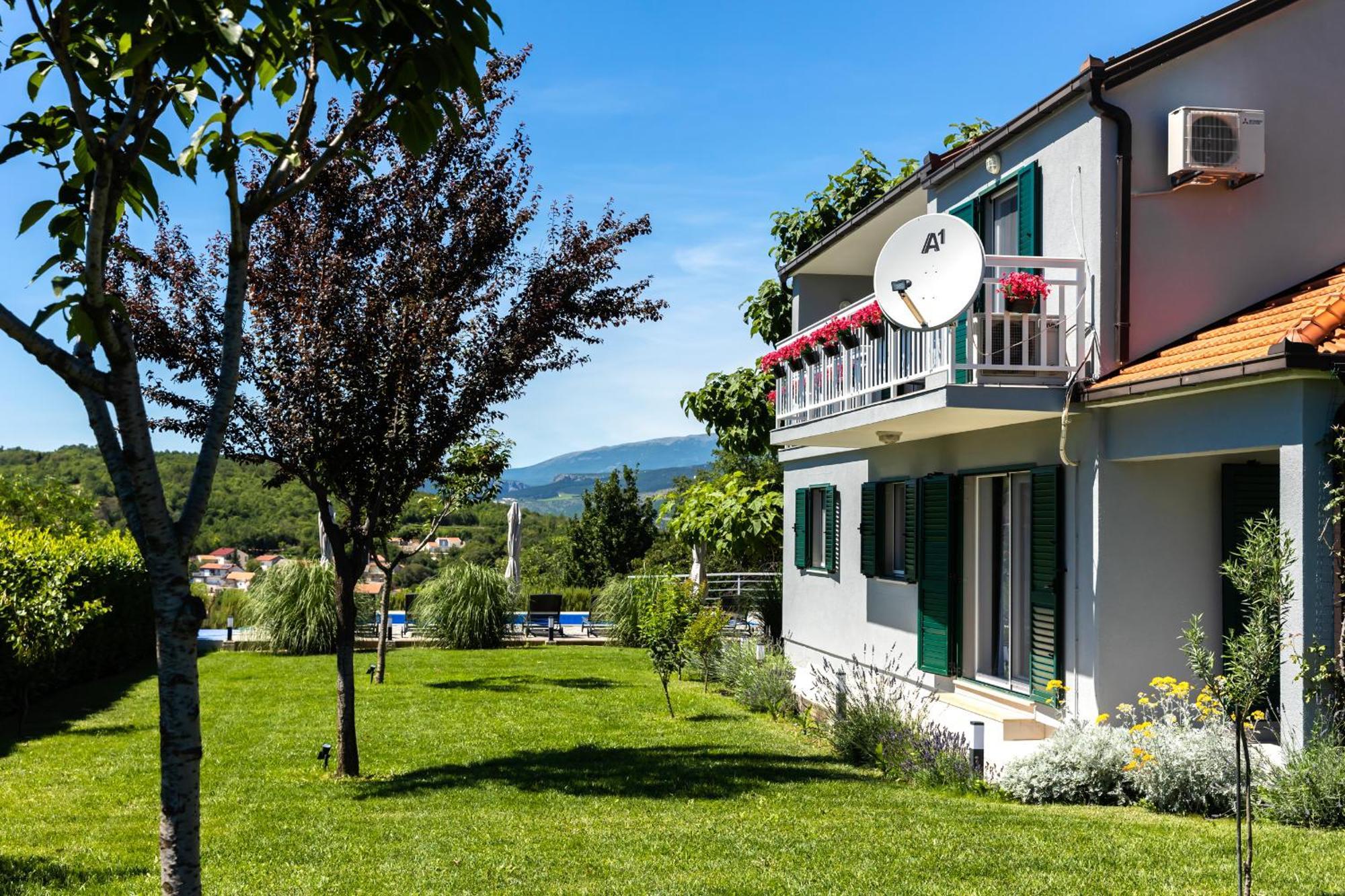 Villa Matko - Family Destination Zmijavci Εξωτερικό φωτογραφία